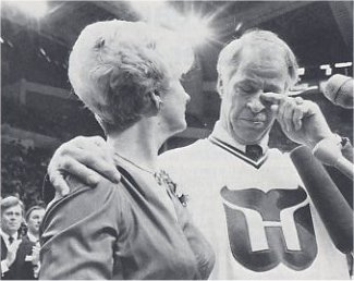 Gordie Howe and wife Colleen on February 18, 1981 as Gordie's number 9 is retired
